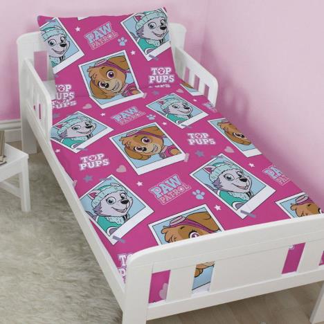 Paw Patrol Stars 4 Piece Junior Bed Bundle Set   £29.99