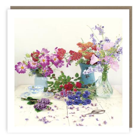 Botanical Flowers On Table Card   £2.85